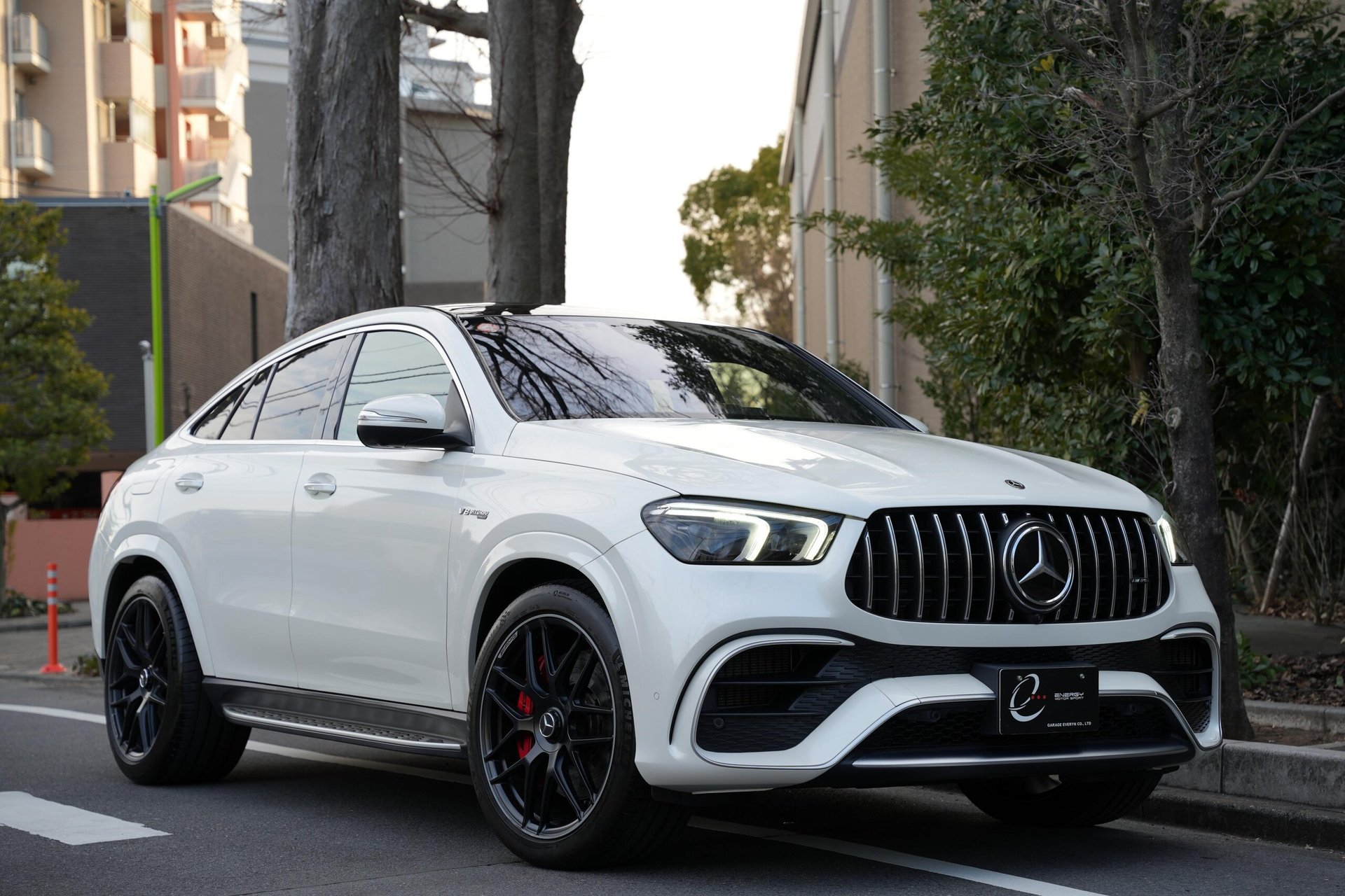 MERCEDES-BENZ GLE AMG - View 1