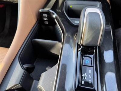 TOYOTA CROWN SPORT - 10