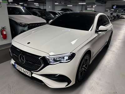 MERCEDES-BENZ E-CLASS - 4