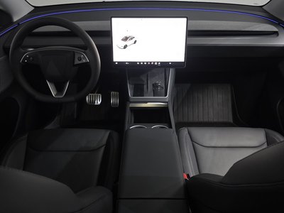 TESLA MODEL Y - 5