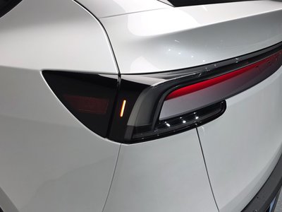 TESLA MODEL Y - 10