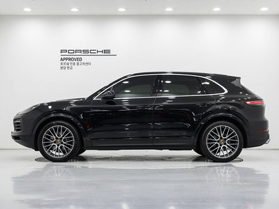 PORSCHE CAYENNE - 7