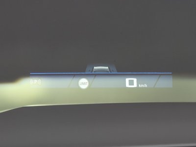 2025 BMW M5 缩略图 24
