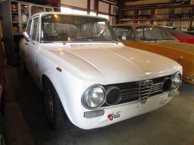 ALFA ROMEO JULIA - 1