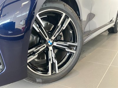 صورة مصغرة 19 لـ 2026 BMW 3 SERIES