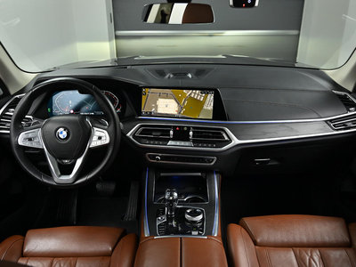 BMW X7 - 7