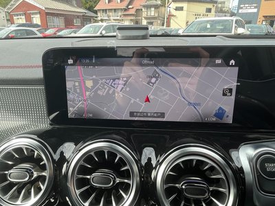 MERCEDES-BENZ EQB - 9