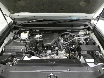 TOYOTA LAND CRUISER PRADO - 9