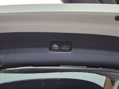 2022 Genesis GV80 thumbnail 23