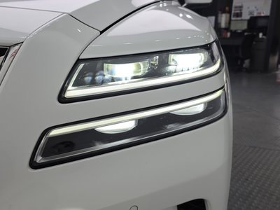 2022 Genesis GV80 photo 9