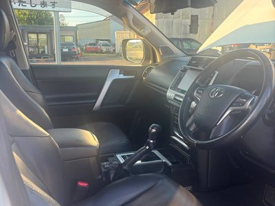 صورة مصغرة 12 لـ 2019 Toyota LAND CRUISER PRADO