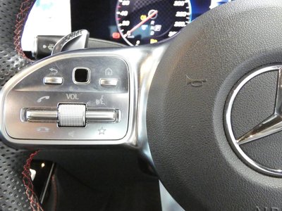 2019 Mercedes-BENZ E-CLASS thumbnail 22