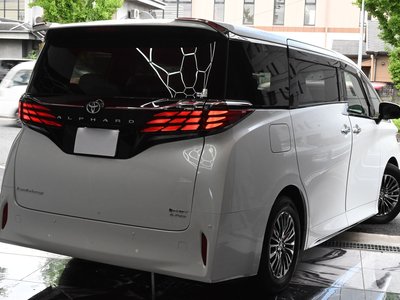 TOYOTA ALPHARD - 7