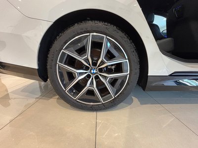 صورة مصغرة 18 لـ 2024 BMW 5 SERIES
