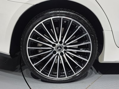 MERCEDES-BENZ CLS - 6