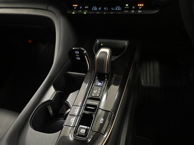 TOYOTA CROWN SPORT - 10