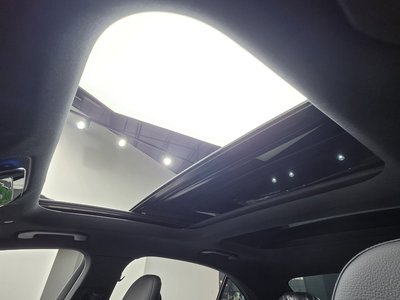 2025 Mercedes-BENZ C-CLASS — миниатюра 24