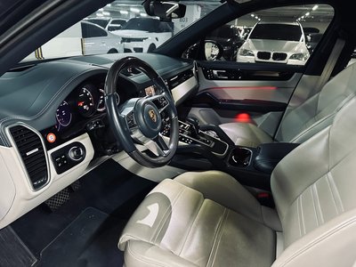 PORSCHE CAYENNE - 10
