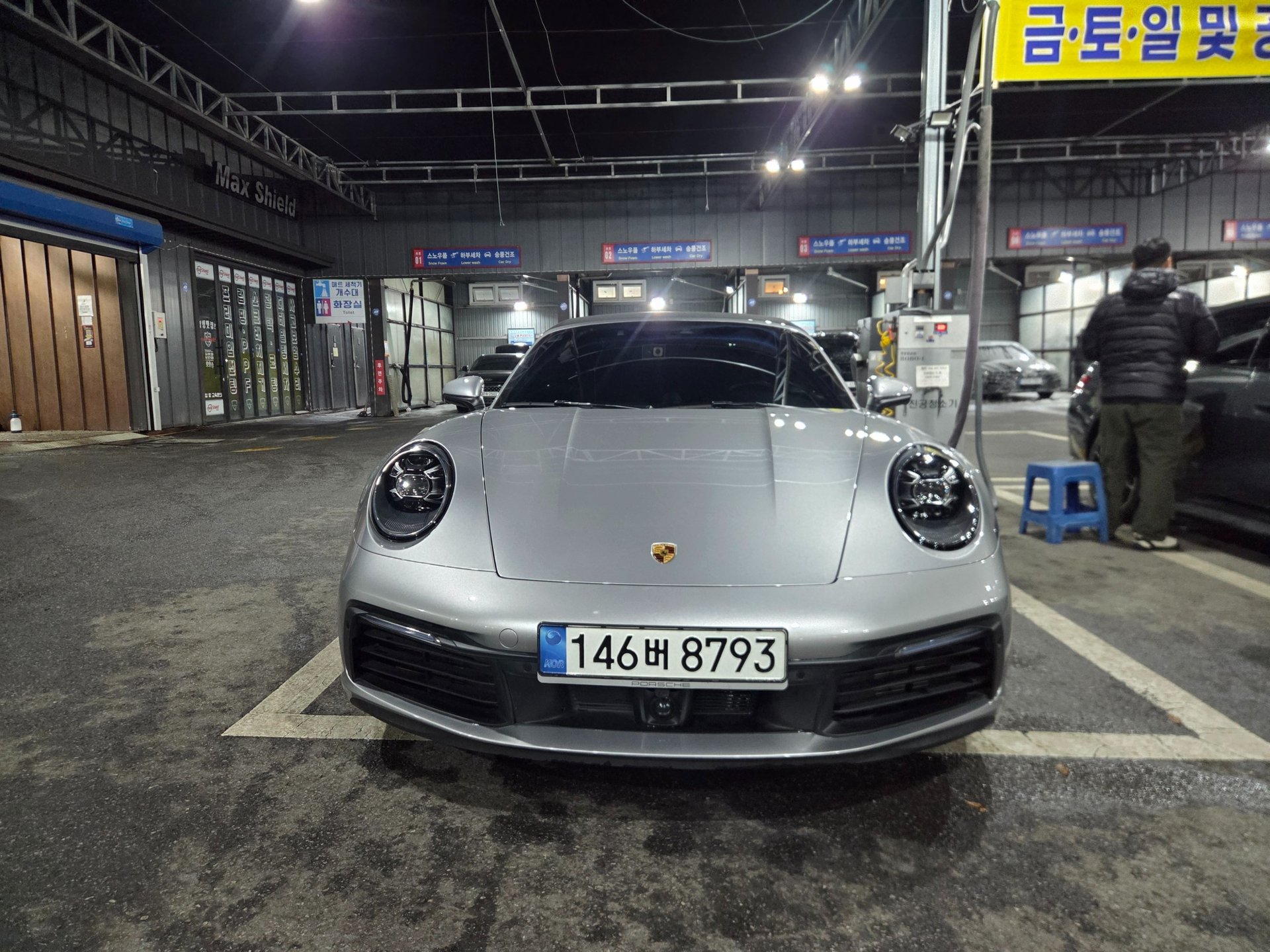 PORSCHE 911 - View 1