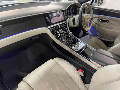 2020 Bentley CONTINENTAL — миниатюра 28