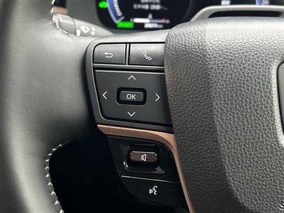 TOYOTA CROWN SPORT - 4