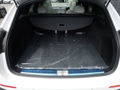 MERCEDES-BENZ E-CLASS - 10