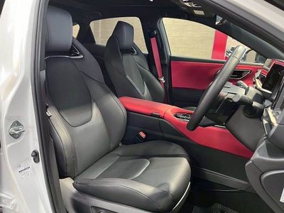 TOYOTA CROWN SPORT - 9