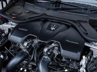2025 Maserati GRANTURISMO — миниатюра 11