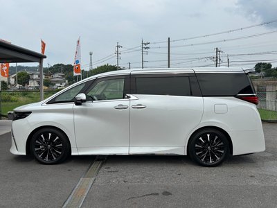 2025 Toyota ALPHARD — фото 5