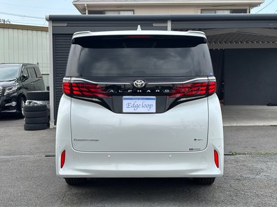 2025 Toyota ALPHARD — фото 7