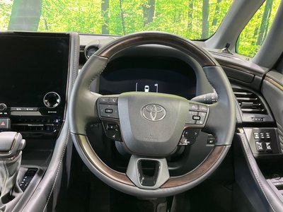 2026 Toyota ALPHARD — миниатюра 12