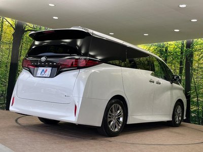 2026 Toyota ALPHARD — миниатюра 18