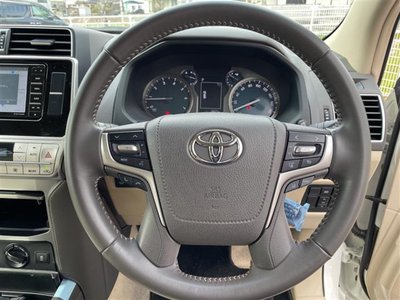 TOYOTA LAND CRUISER PRADO - 4