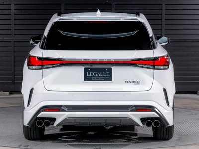 صورة 8 لـ 2025 Lexus RX