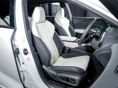 2025 Lexus RX thumbnail 16
