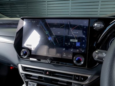 2025 Lexus RX thumbnail 15