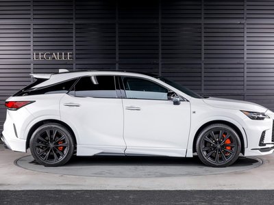 صورة 6 لـ 2025 Lexus RX
