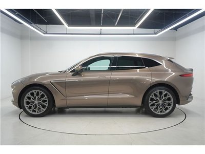 2023 Aston Martin DBX 照片 9
