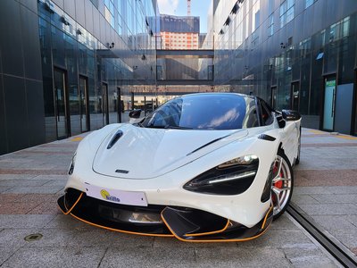 MCLAREN 765LT