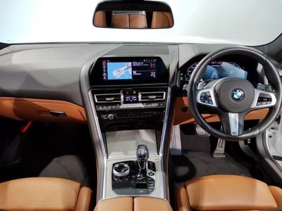 BMW 8 SERIES - 2