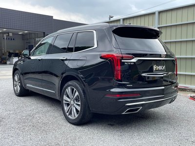 CADILLAC XT6 - 8