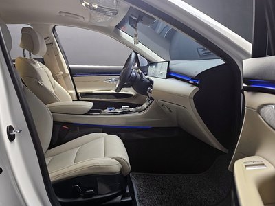 2026 Genesis GV70 — миниатюра 11