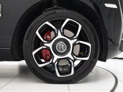 ROLLS-ROYCE CULLINAN - 8