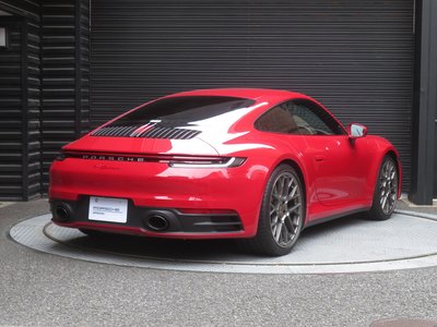 PORSCHE 911 - 10