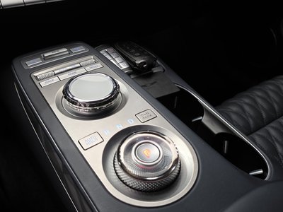 2021 Genesis GV70 — миниатюра 12