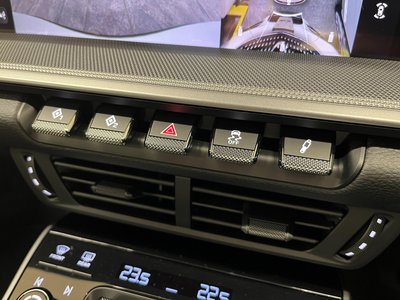 2025 Porsche 911 缩略图 31