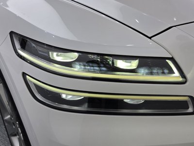 صورة 9 لـ 2022 Genesis GV80