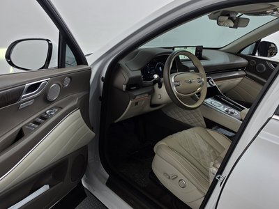 2022 Genesis GV80 thumbnail 13