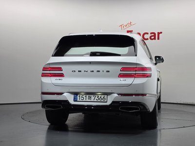 صورة 3 لـ 2022 Genesis GV80