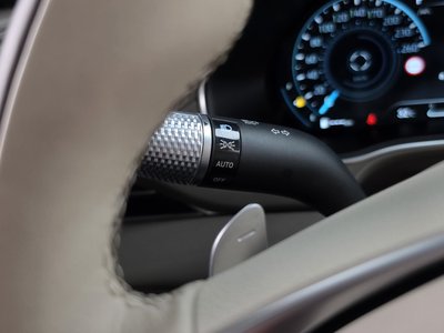 2022 Genesis GV80 thumbnail 36